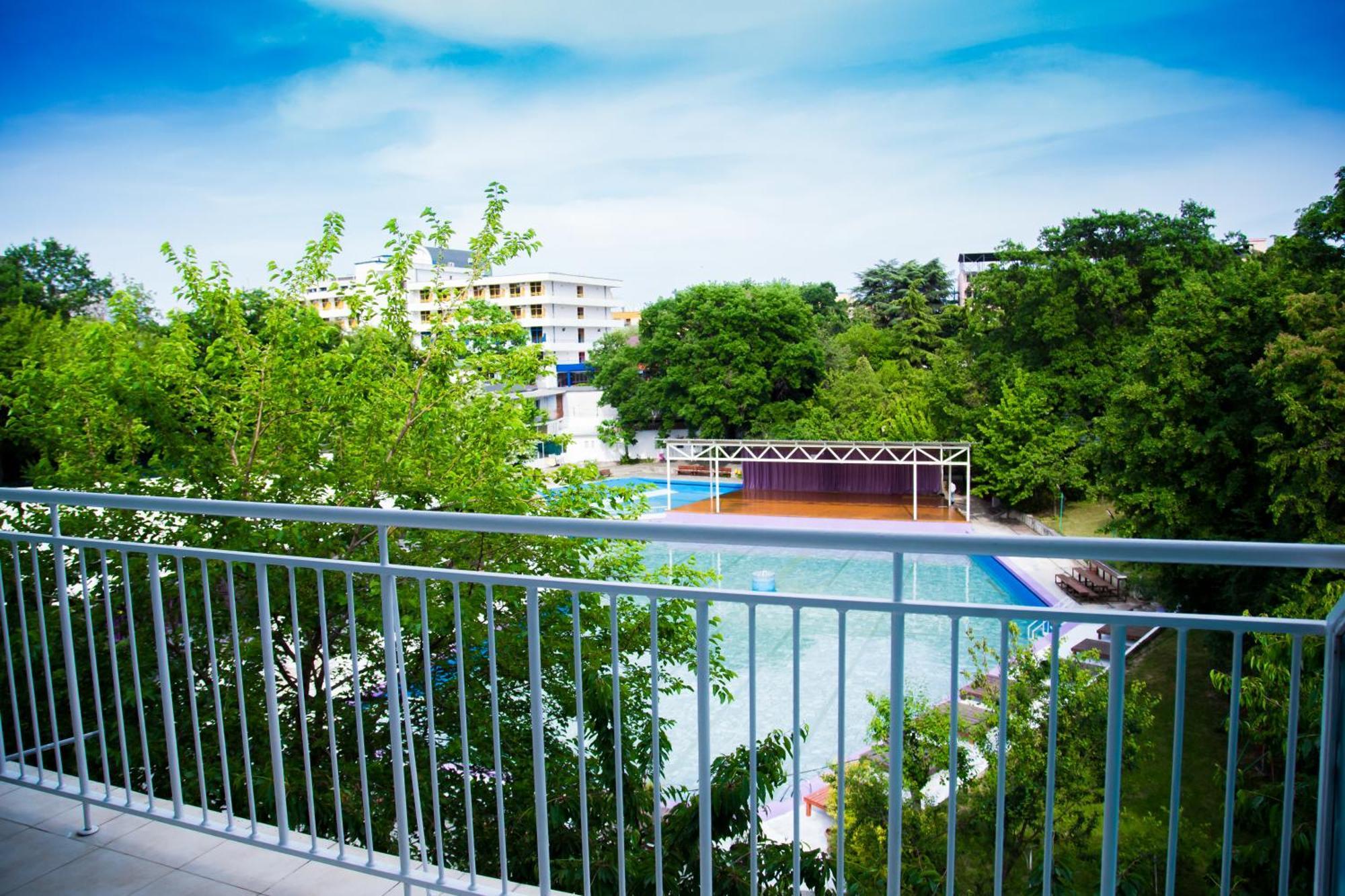 Хотел Рива Golden Sands Exteriör bild